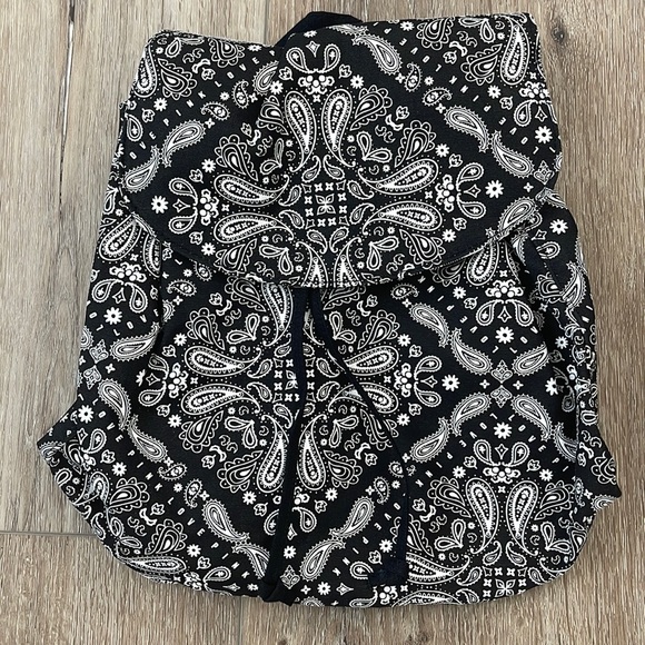 PINK Victoria's Secret Handbags - NWT PINK Victoria’s Secret Mini Backpack Black & White Paisley